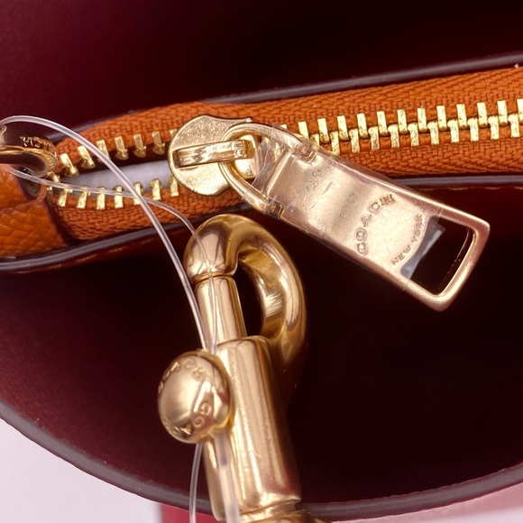 Coach Molly Tote 25 Crossbody Bag - Picture 13 of 13